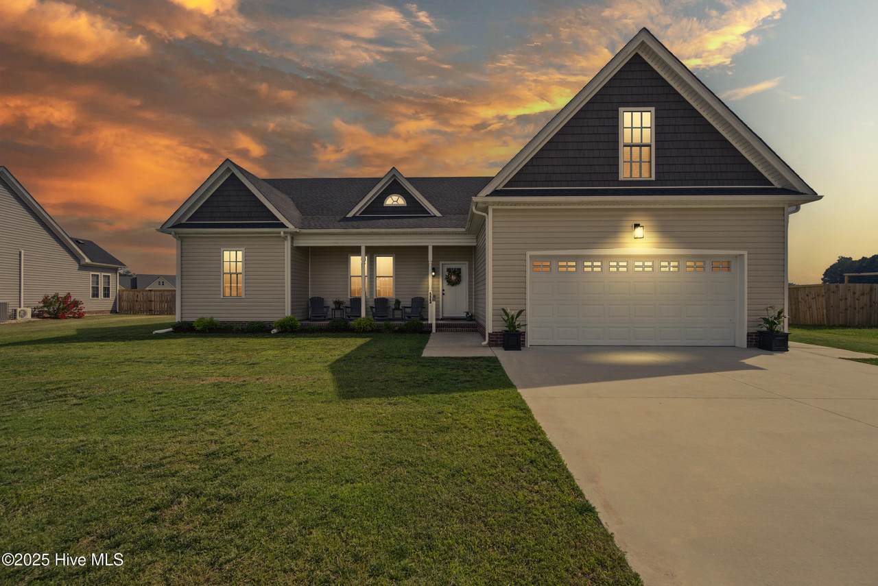 523 Keel Way - Photo 1
