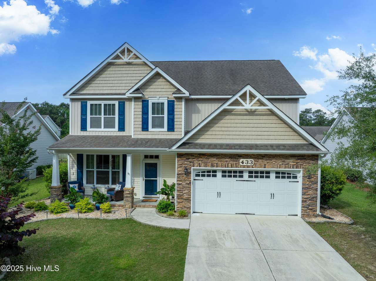 433 Landsdowne Circle - Photo 1