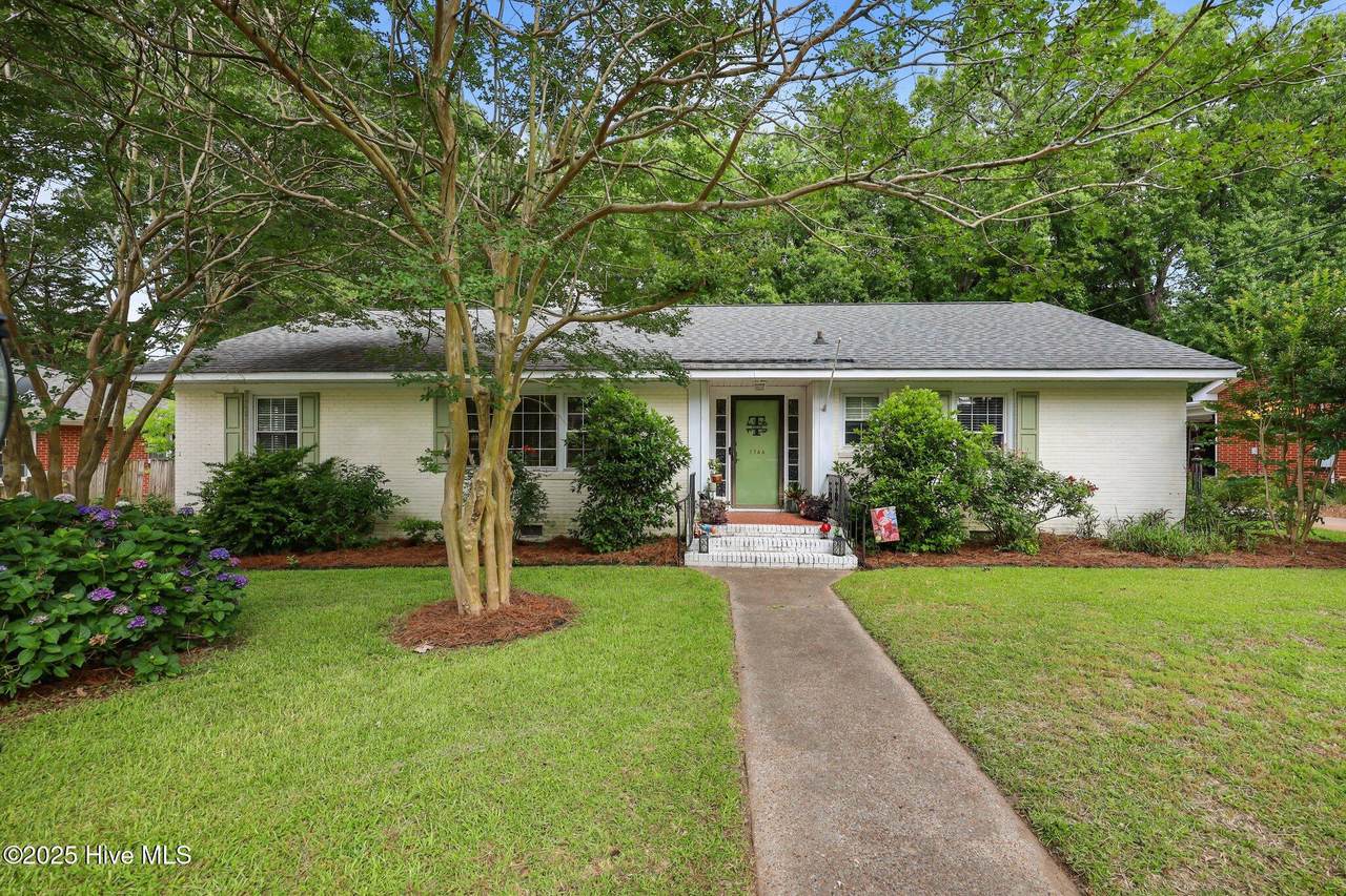 1744 Beaumont Drive - Photo 1