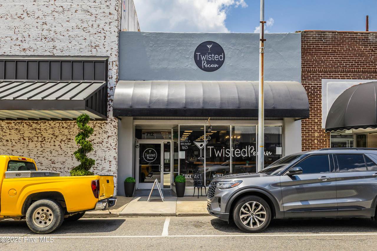 712 Madison Street - Photo 1