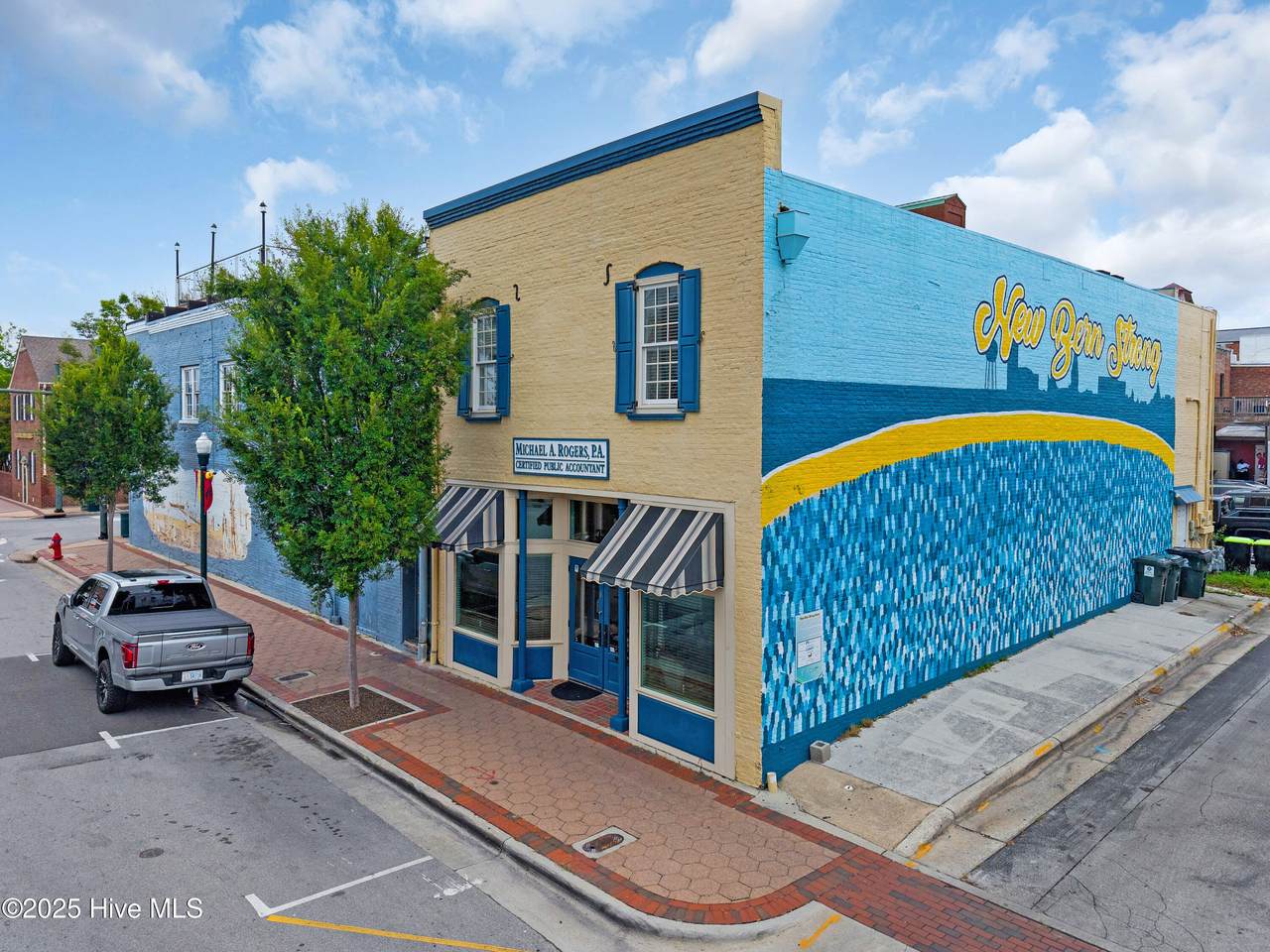 328 Front Street - Photo 1