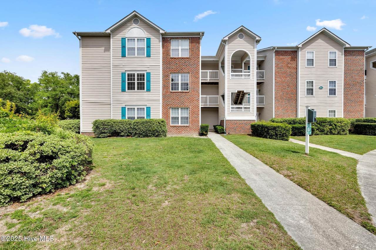 904 Litchfield Way - Photo 1