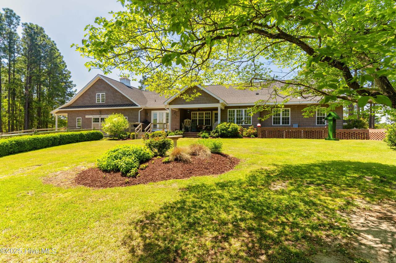 729 Furr Road - Photo 1