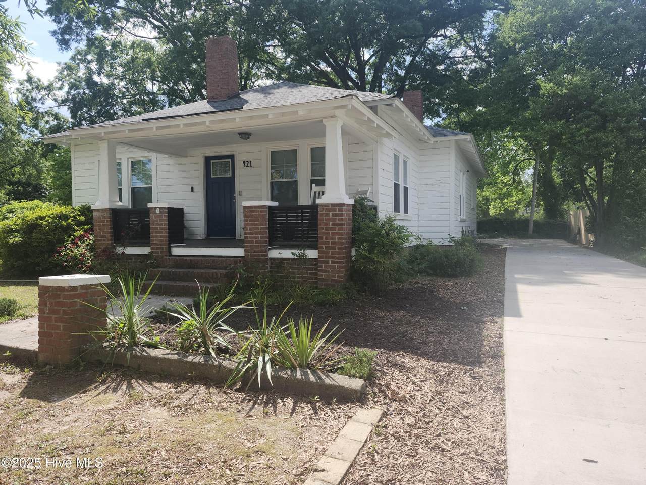 421 James Street - Photo 1