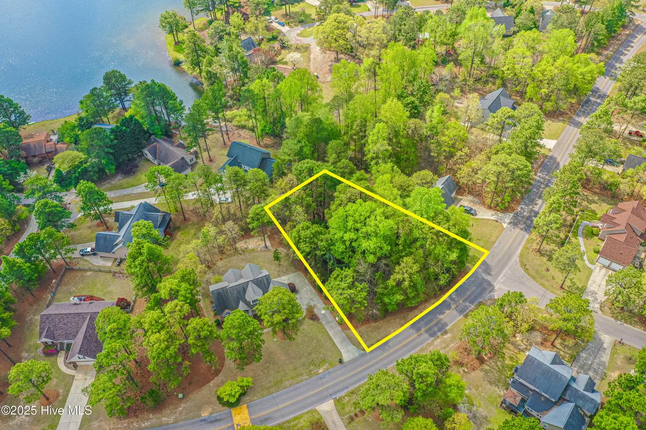516 Carolina Way - Photo 1