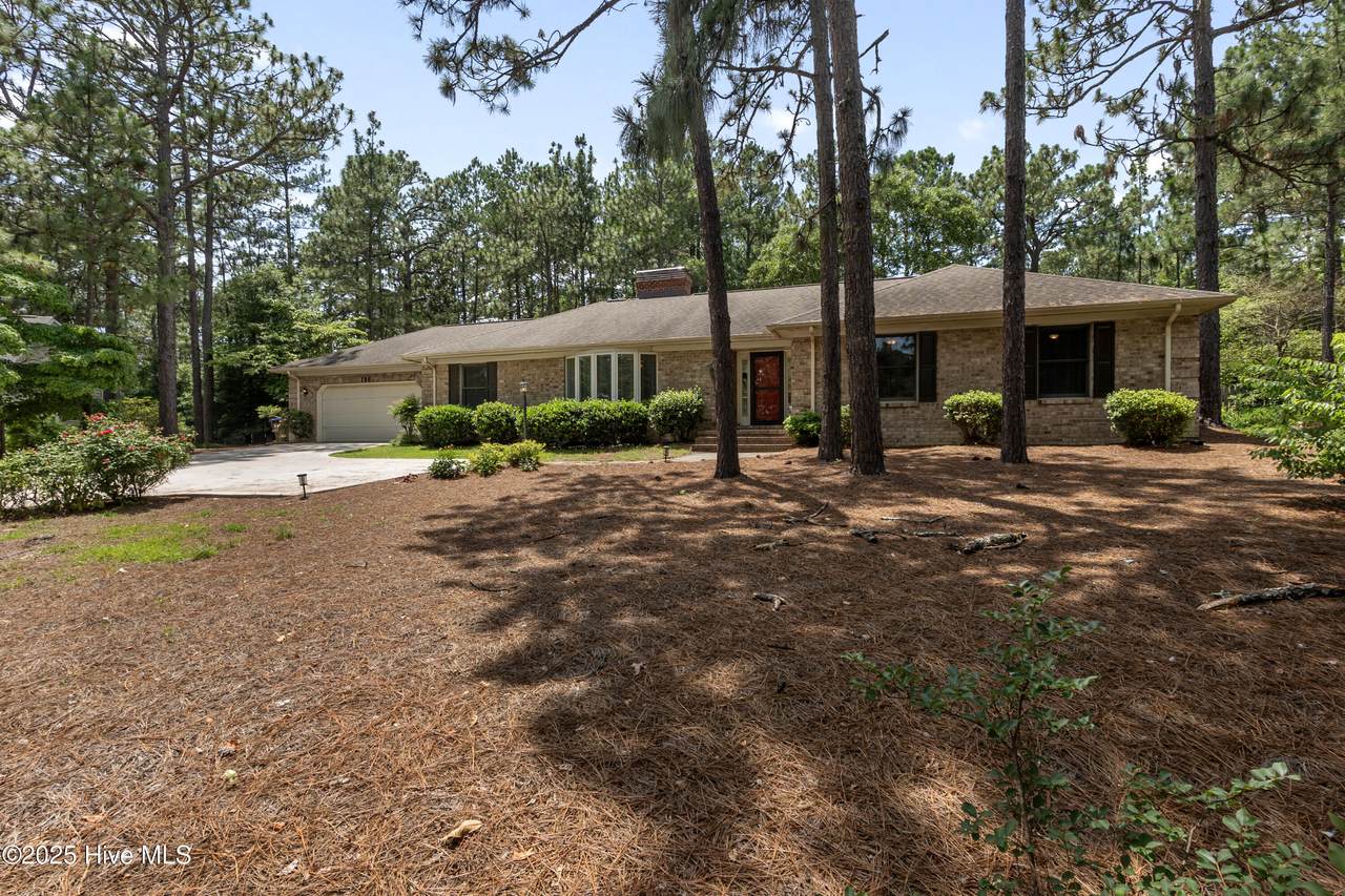135 Lost Tree Place - Photo 1
