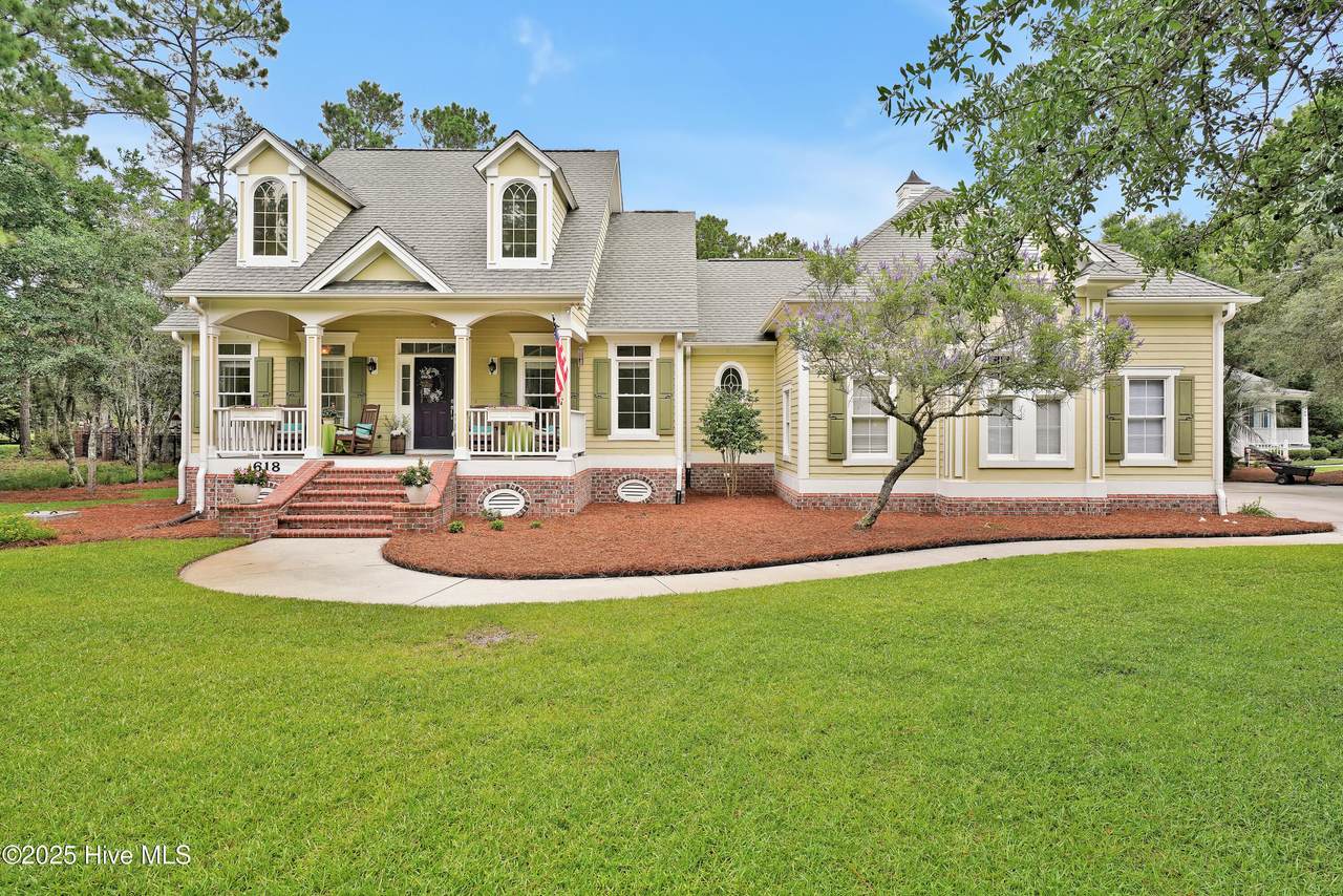 618 Edmonston Drive - Photo 1