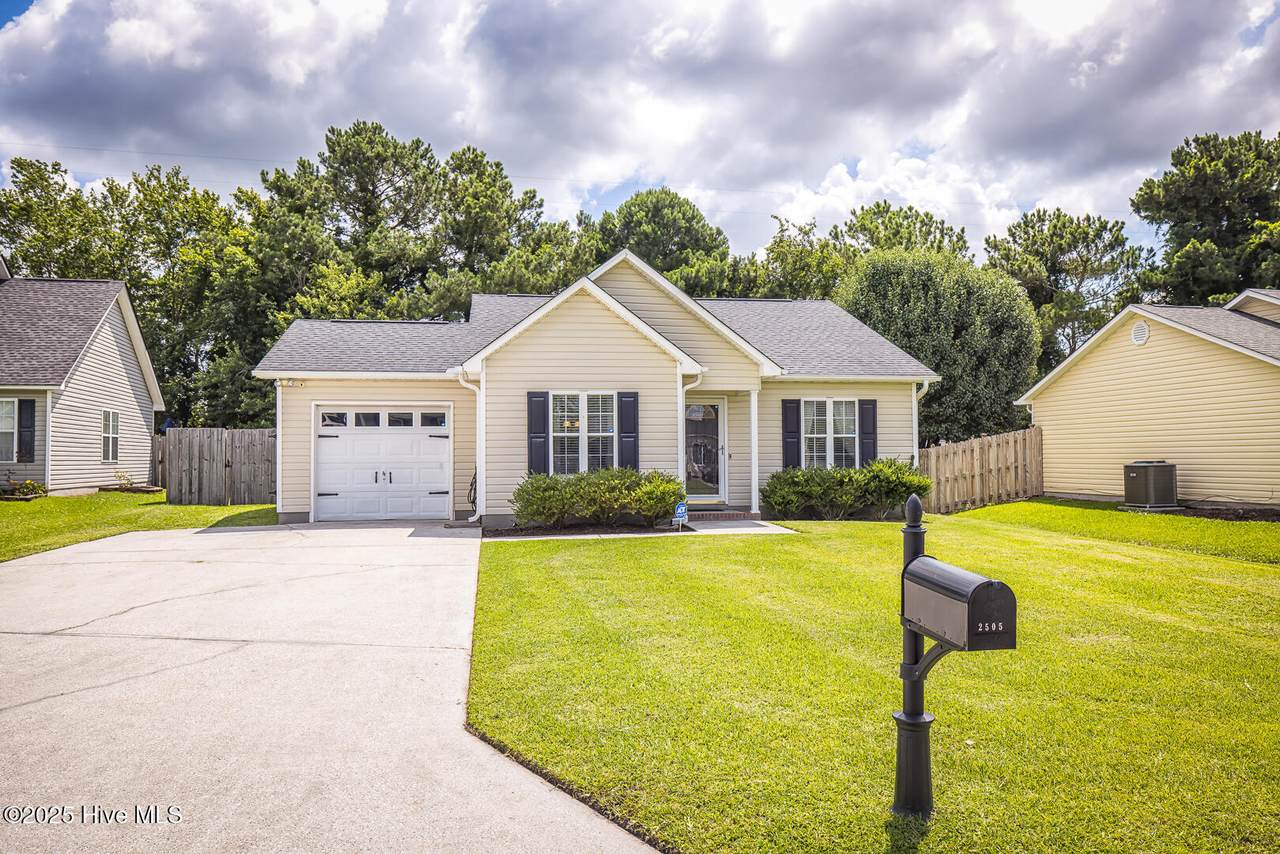 2505 Legend Drive - Photo 1