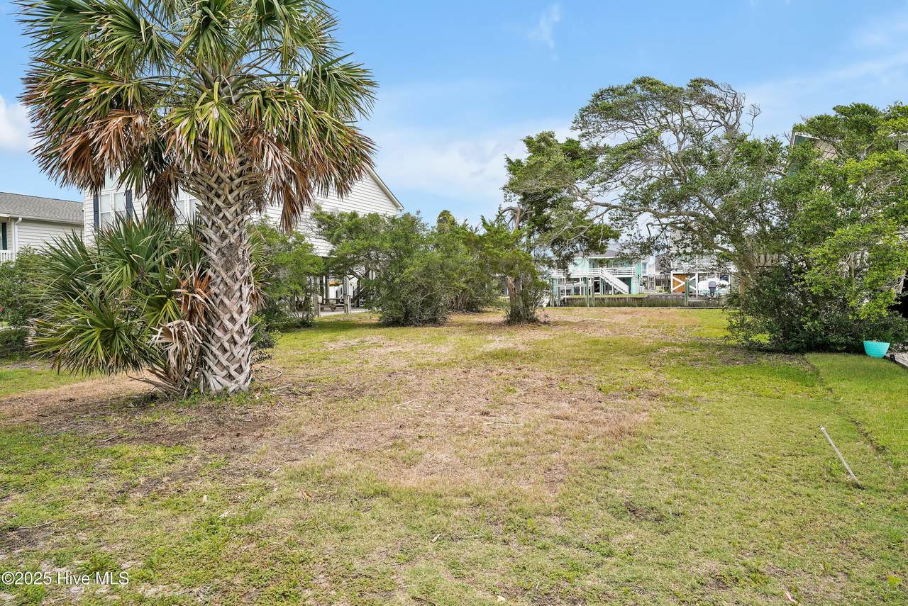 120 Tarpon Drive - Photo 1