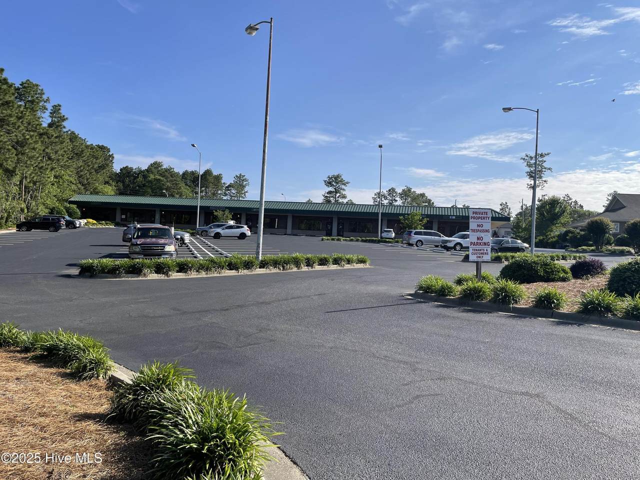 340 Commerce Avenue - Photo 1