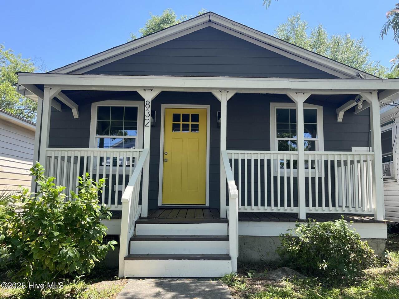 832 Fanning Street - Photo 1