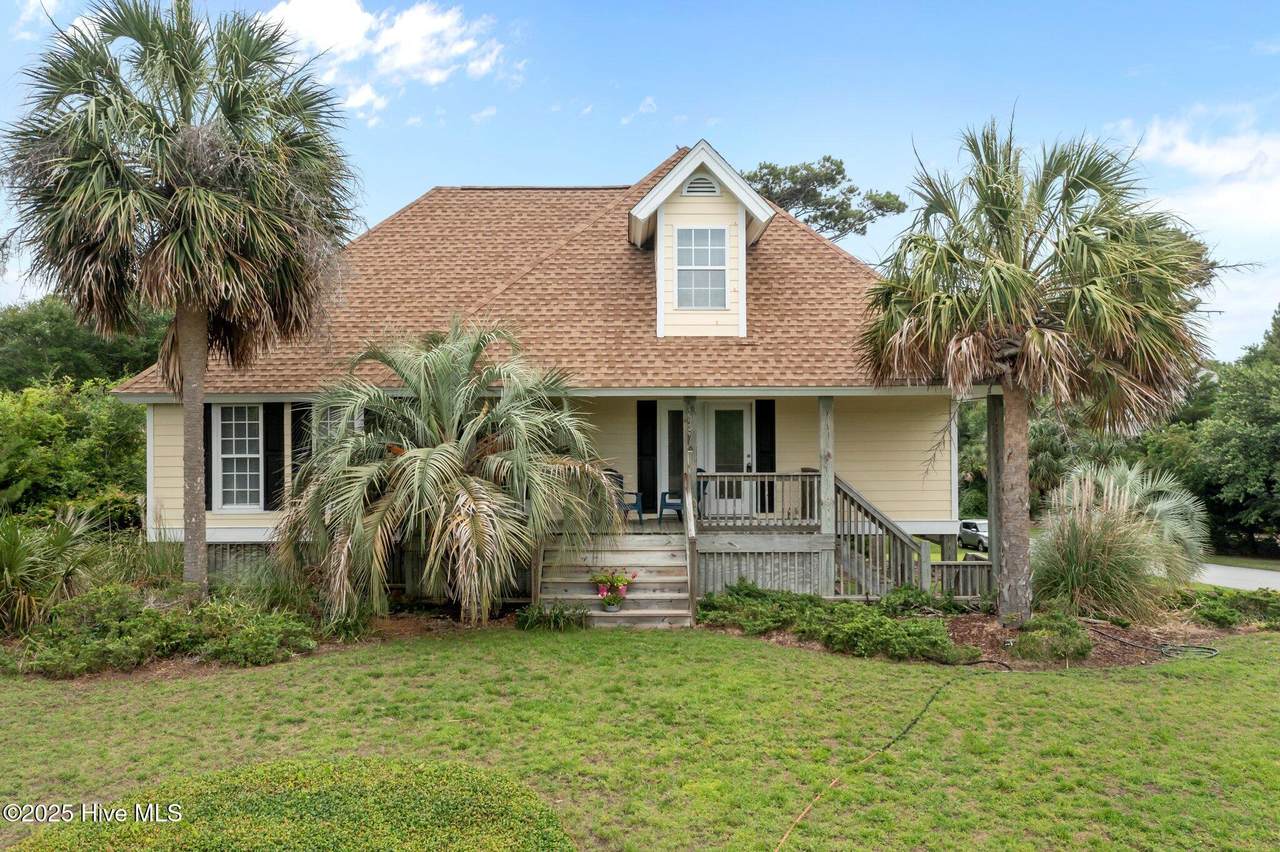 403 Emerald Landing Drive - Photo 1