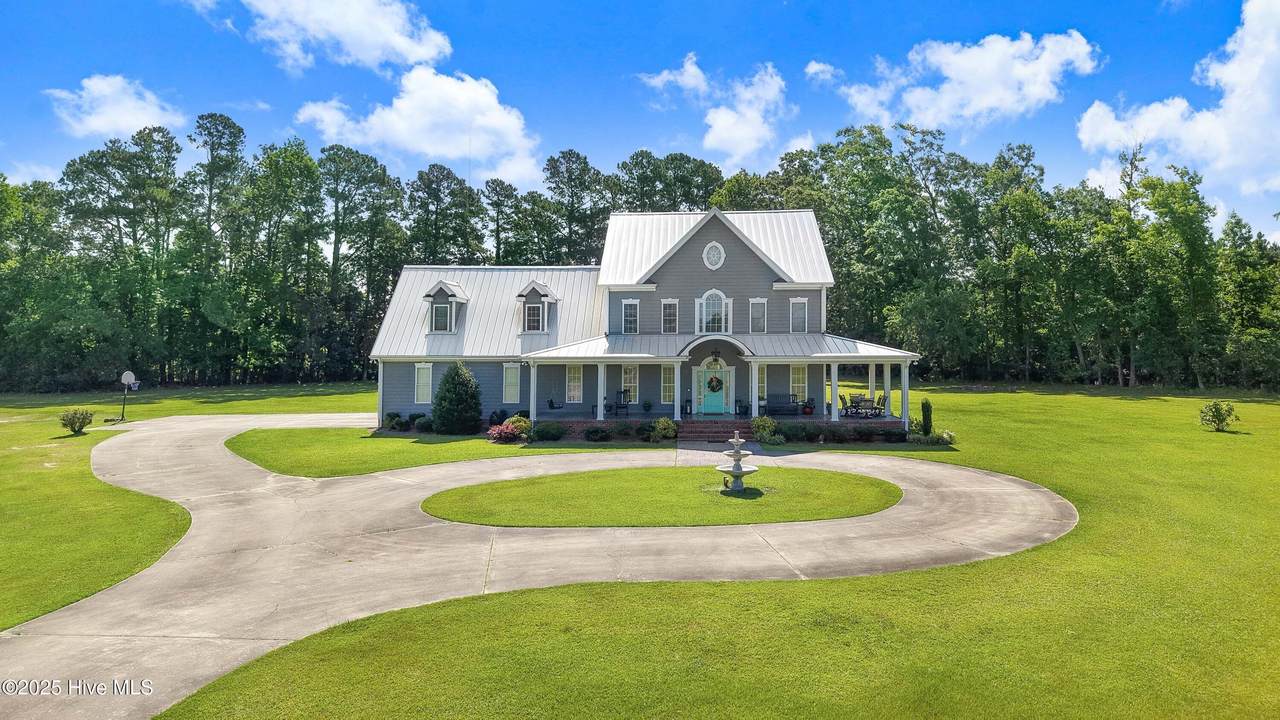 263 Ashland Drive - Photo 1