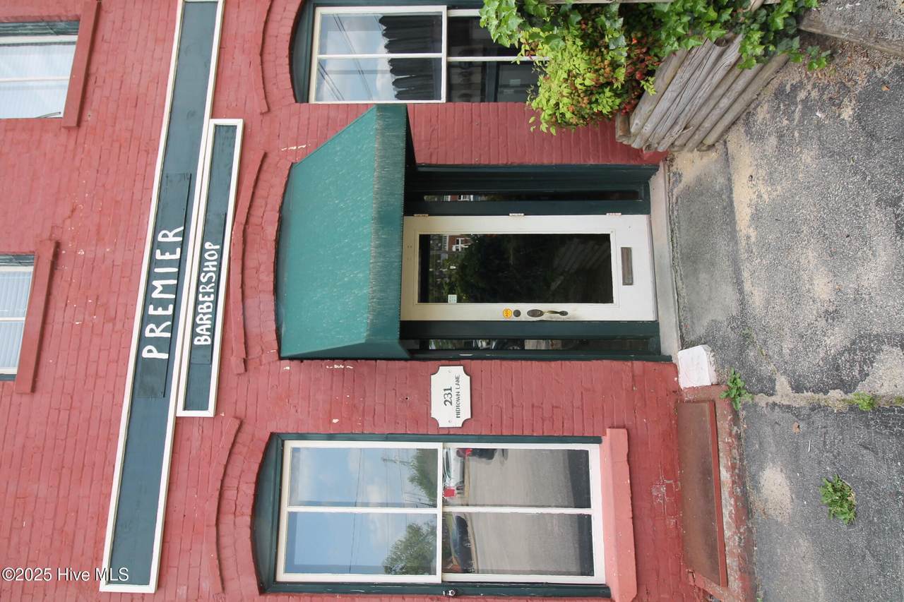 231 Midtown Lane - Photo 1