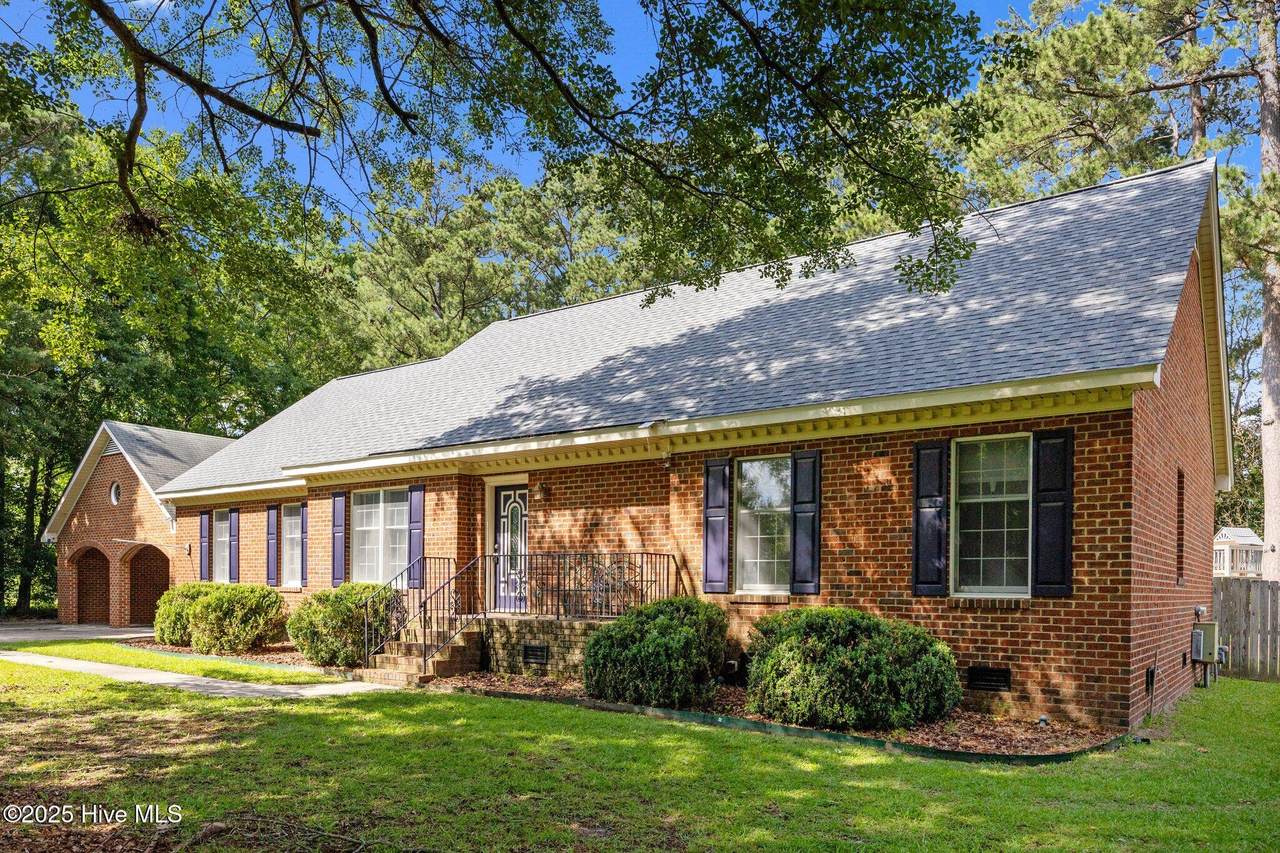 212 Evanswood Drive - Photo 1