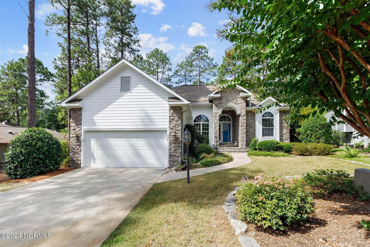 126 Triple Crown Circle - Photo 1