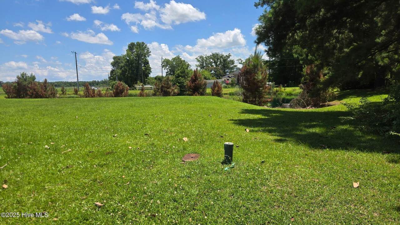 218 Shoreview Drive - Photo 1