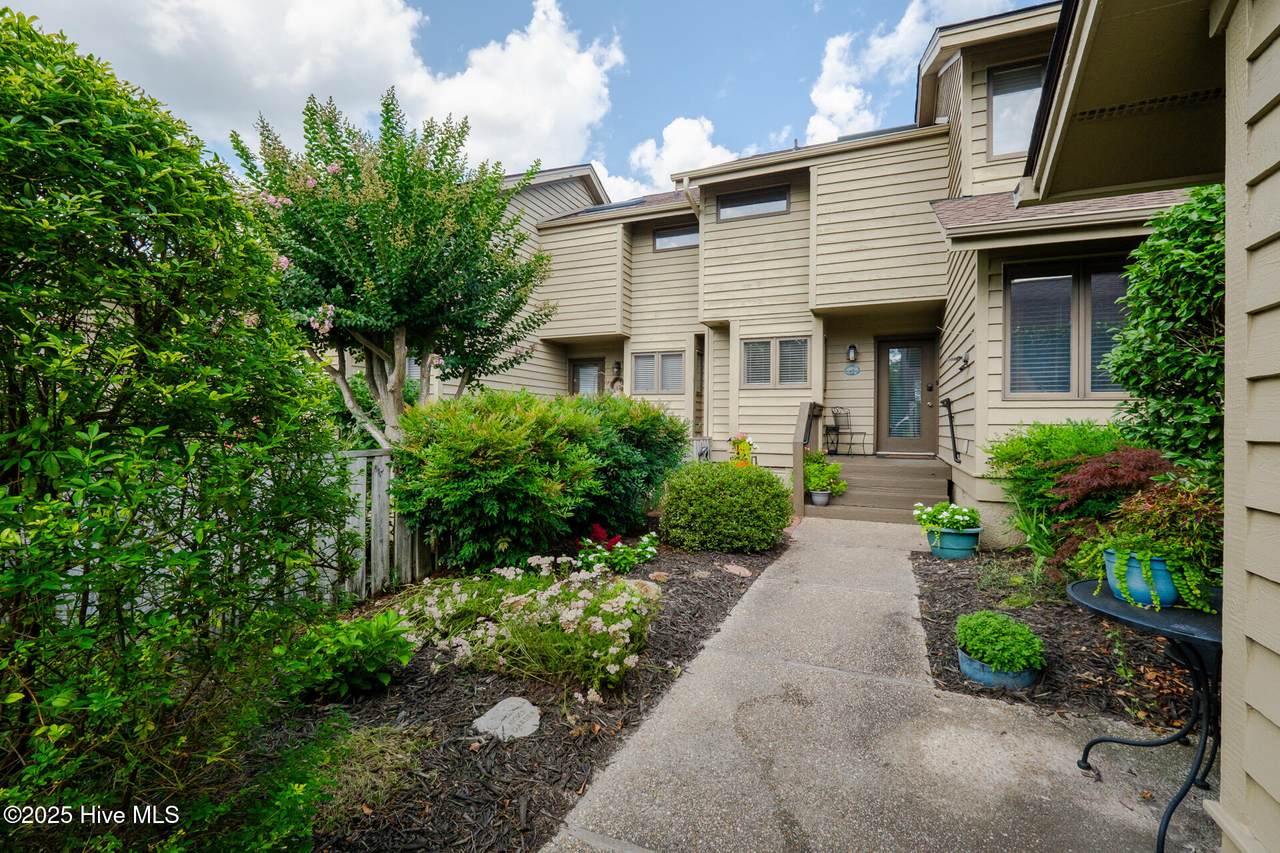 123 Egret Court - Photo 1