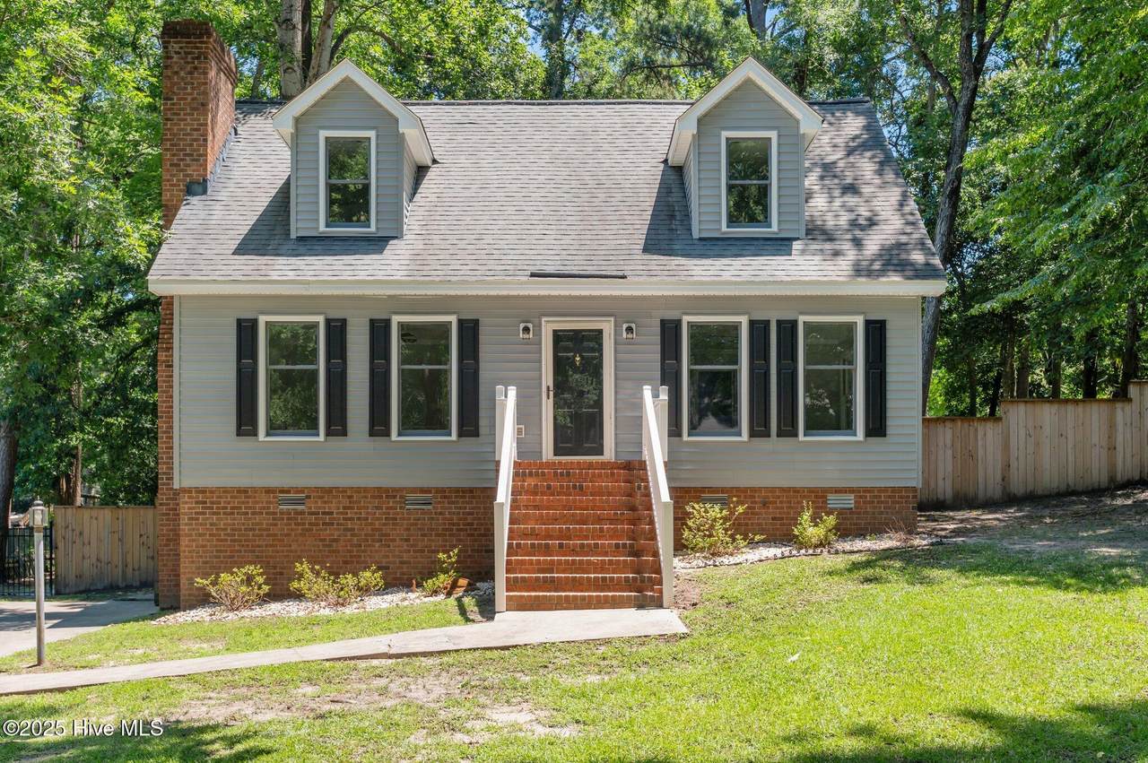 112 Gawain Road - Photo 1