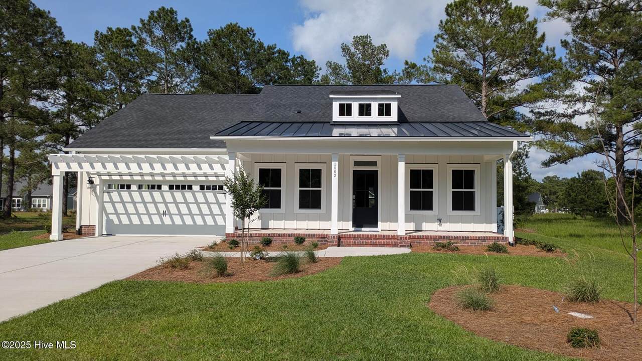 1062 Crosby Circle - Photo 1