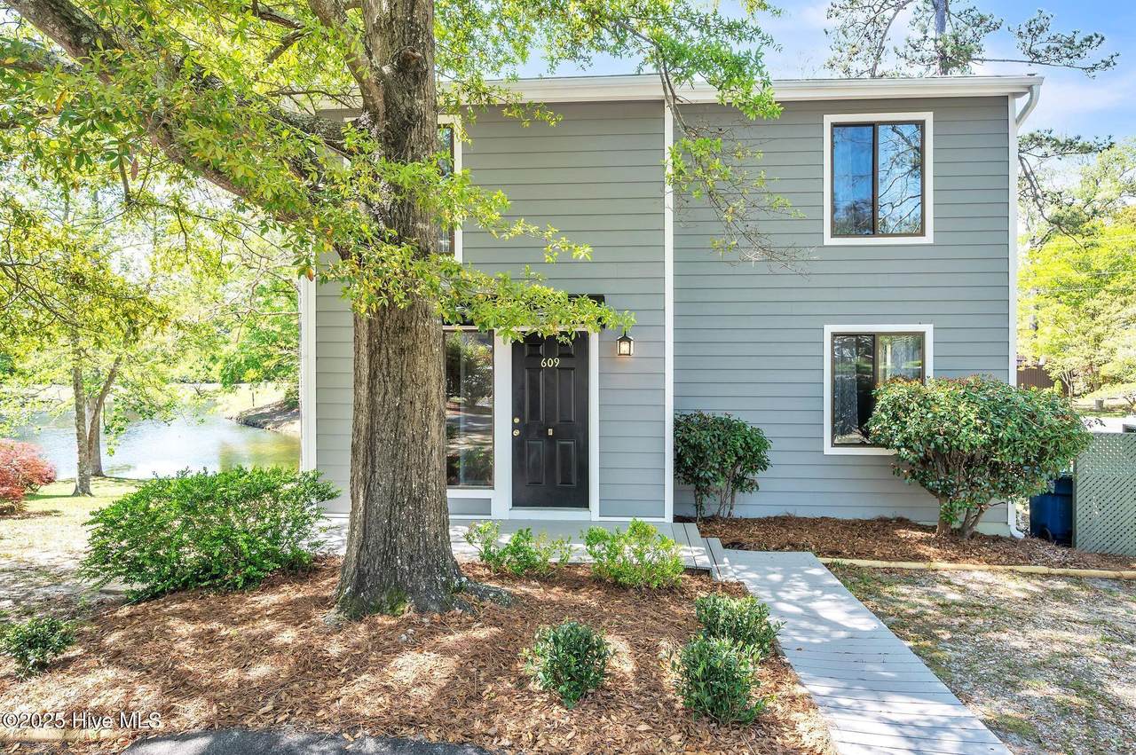 609 Mason Knoll Court - Photo 1