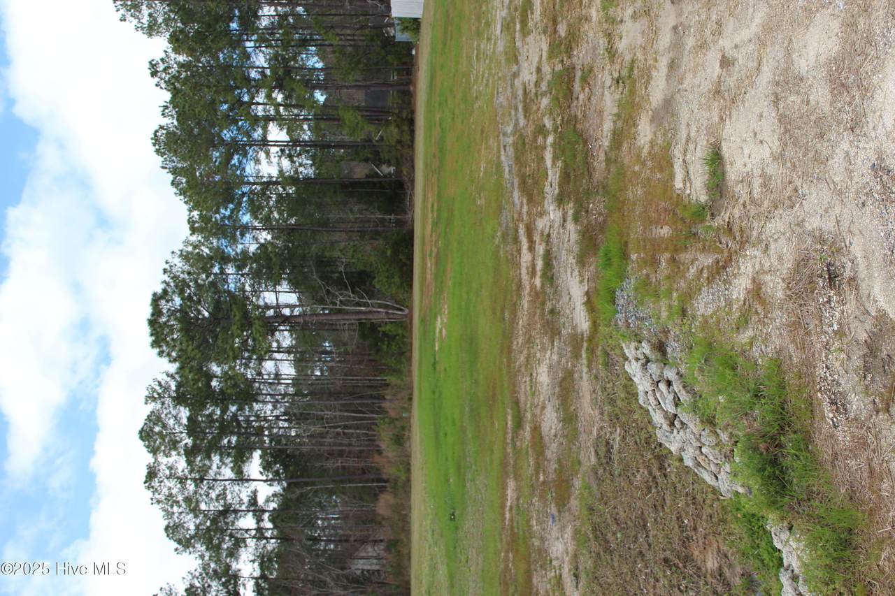 102 Wainwright Court - Photo 1