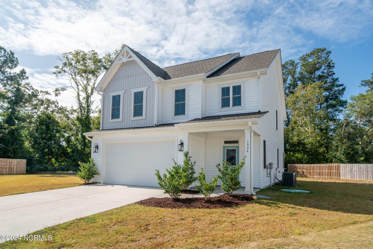 1534 Selby Court - Photo 1