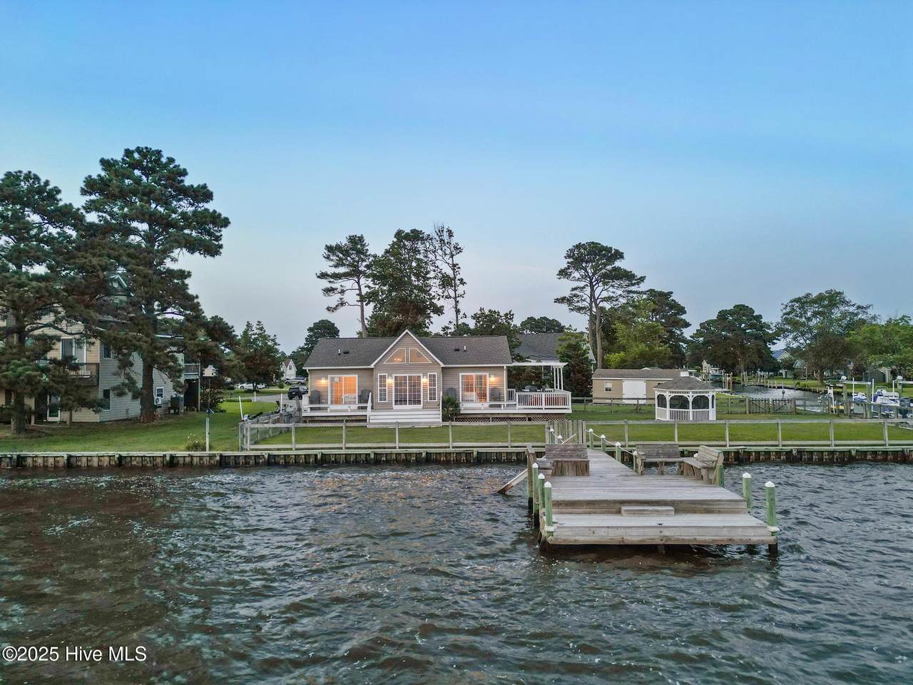 111 Teal Drive - Photo 1