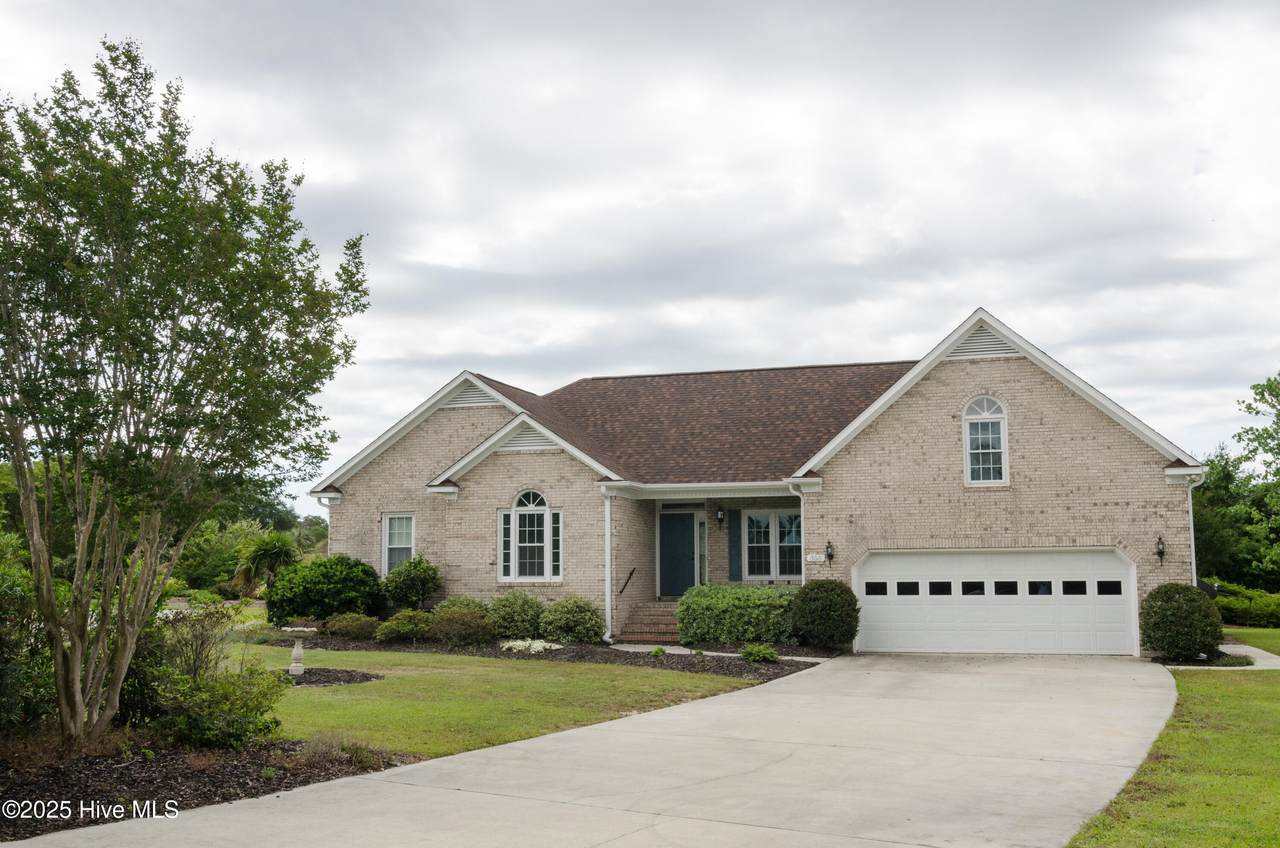 355 Club Court - Photo 1