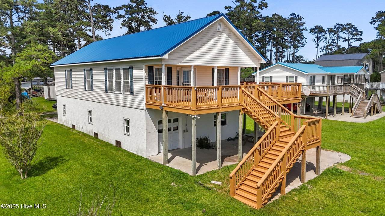 132 Riverview Lane - Photo 1