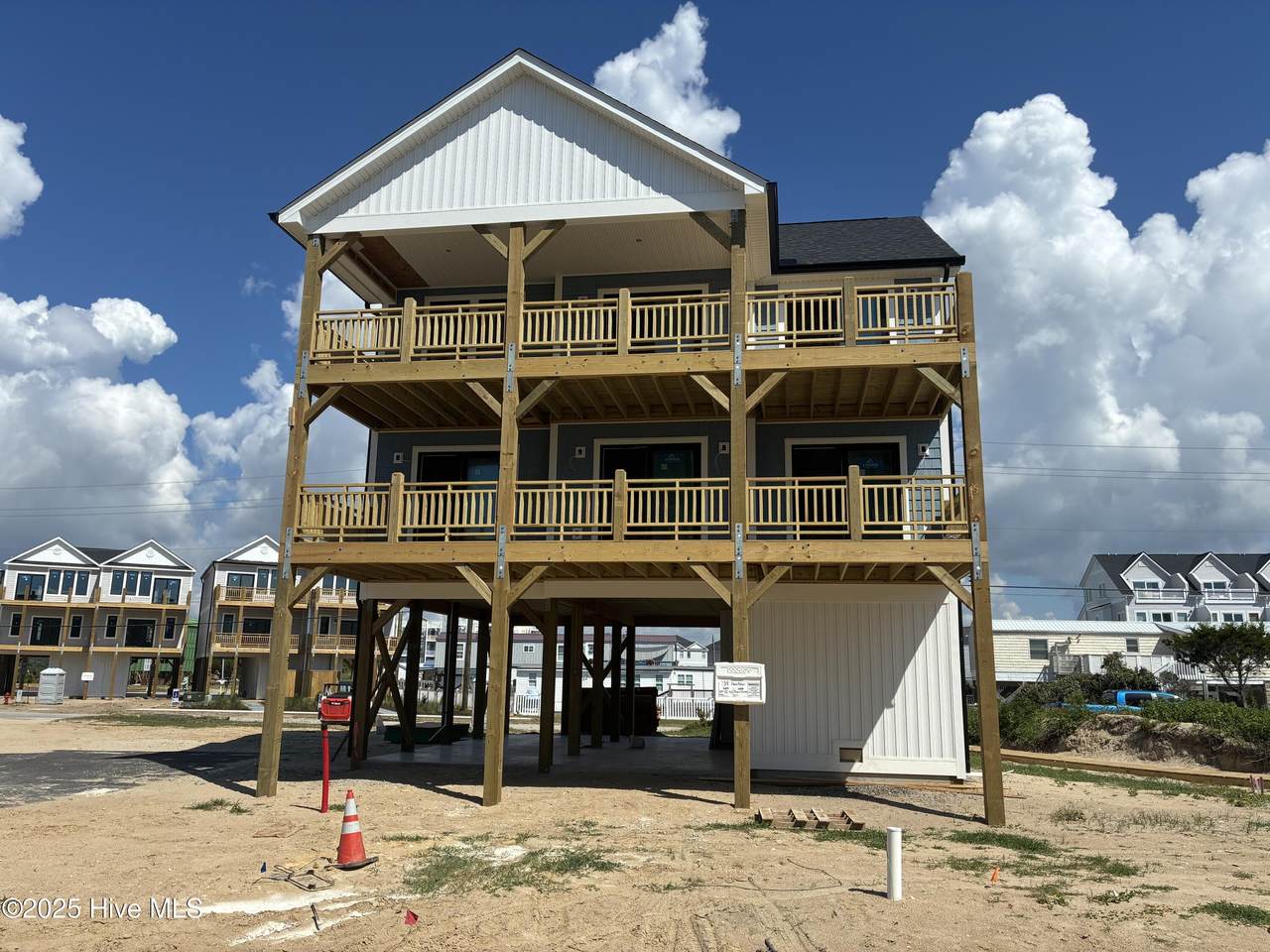 739 Duneridge Court - Photo 1