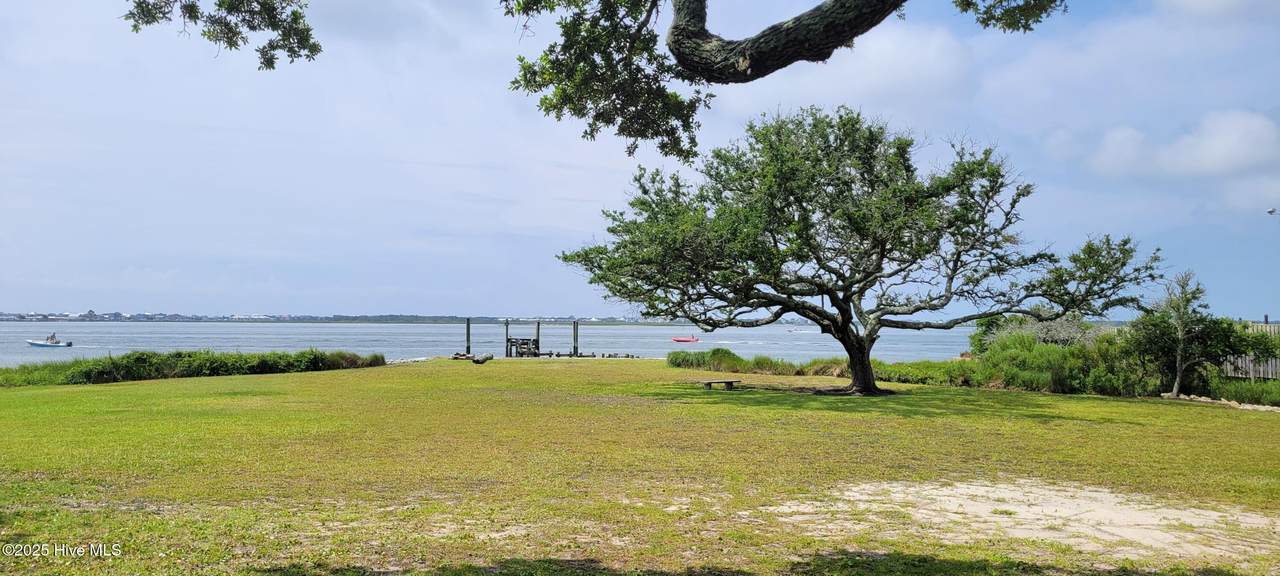 202 34th Street - Photo 1
