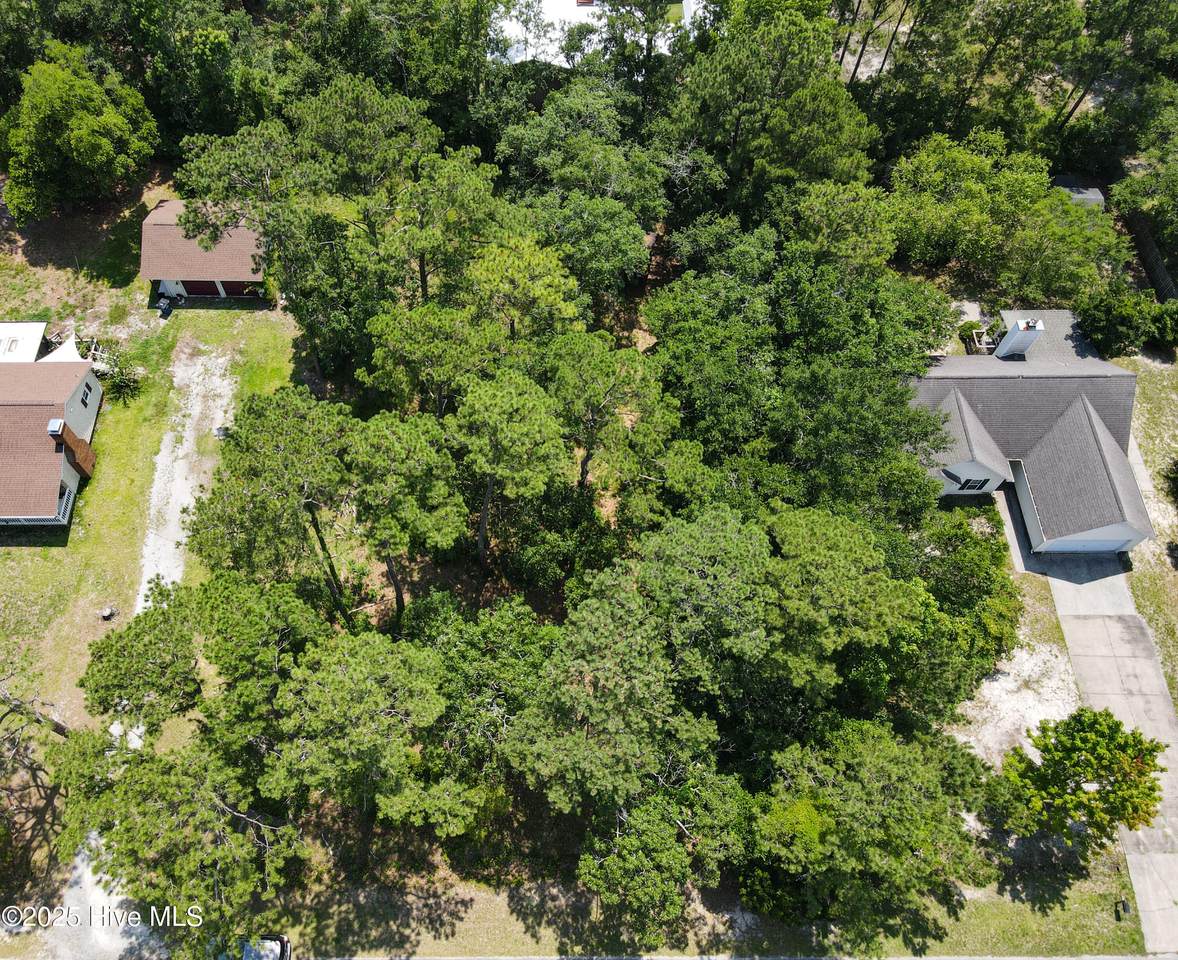 327 Masters Lane - Photo 1