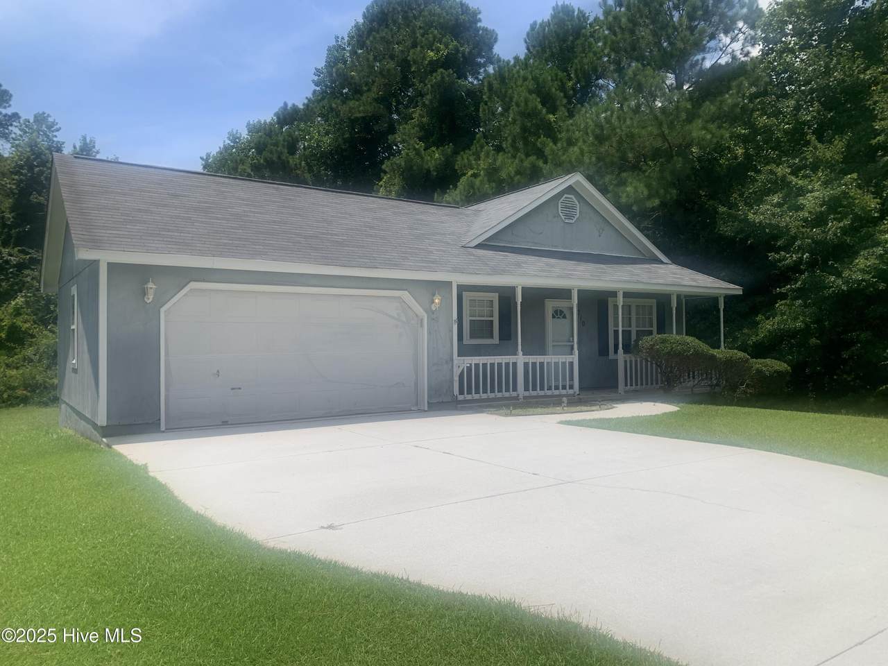 210 Glenwood Drive - Photo 1