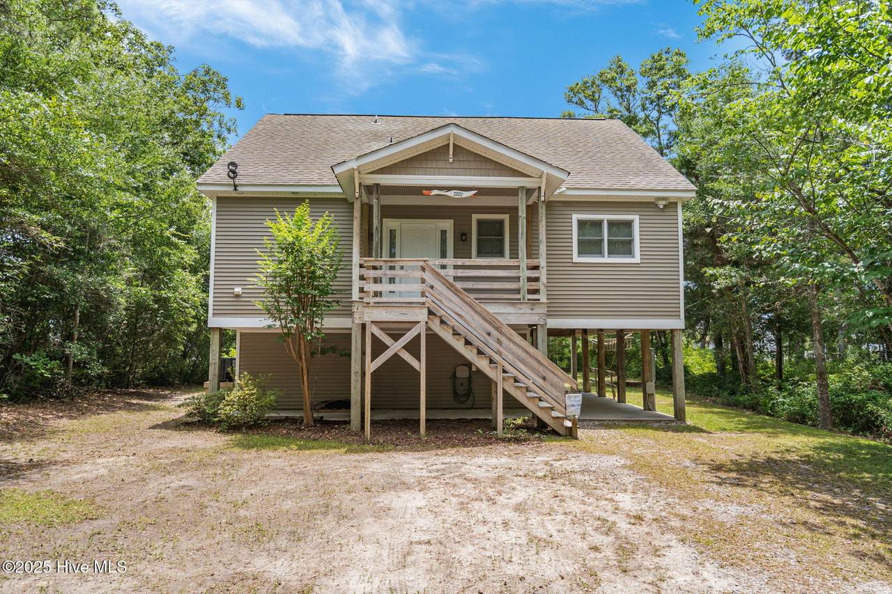 107 26th Street - Photo 1