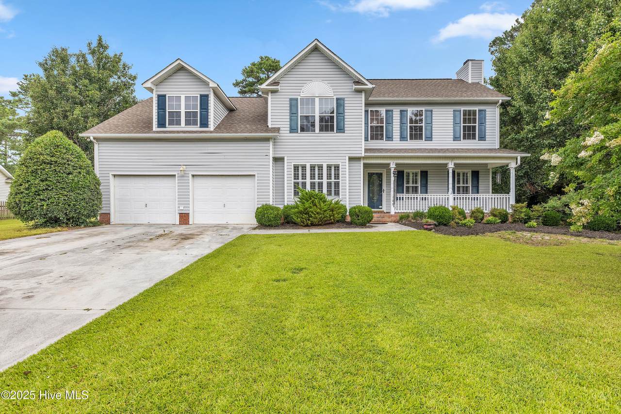 102 Trailwood Drive - Photo 1