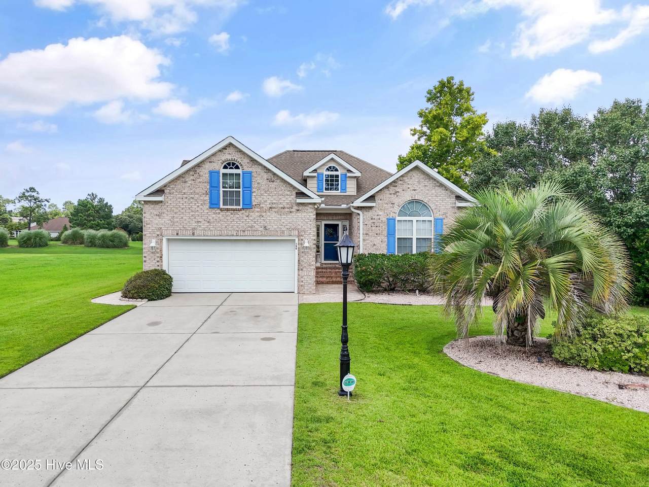 186 Ravennaside Drive - Photo 1