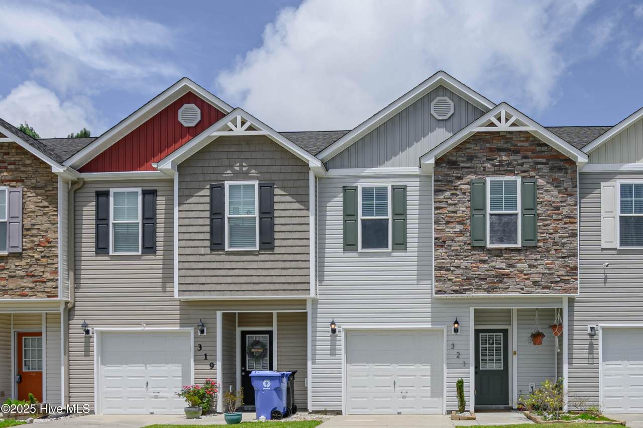 321 Cedar Island Trail - Photo 1