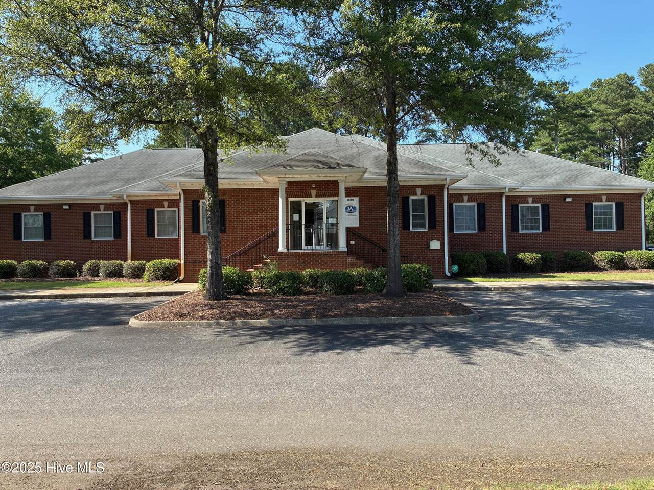 1880 City Drive - Photo 1