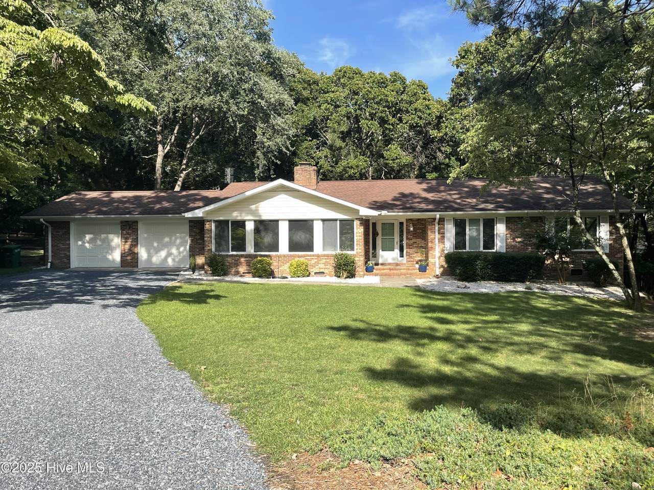 10 Salem Lane - Photo 1