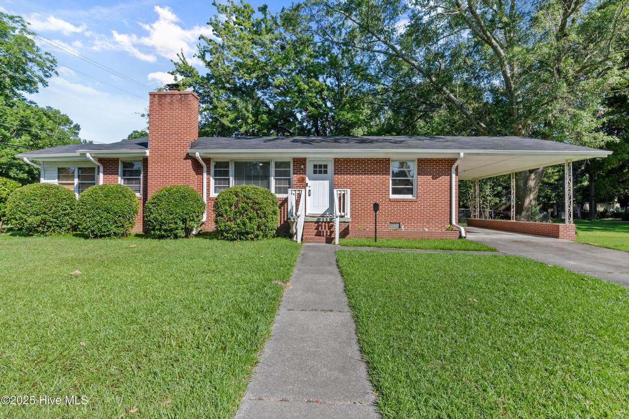 200 Dewitt Street - Photo 1