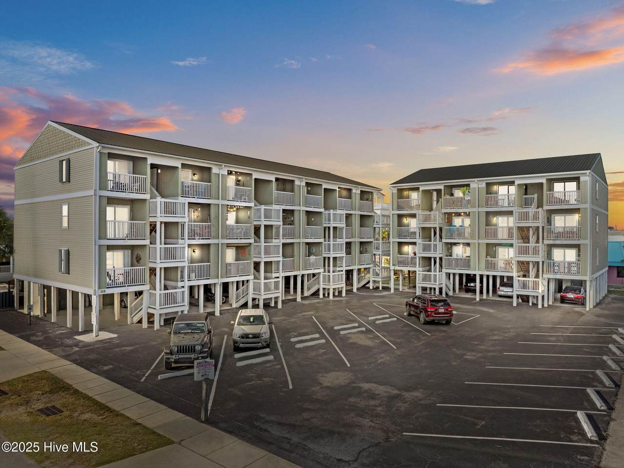 108 Lake Park Boulevard - Photo 1