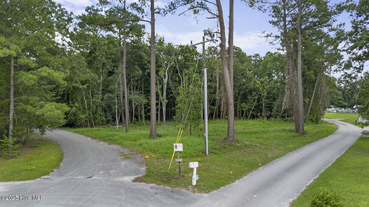 202 Gull Pointe - Photo 1