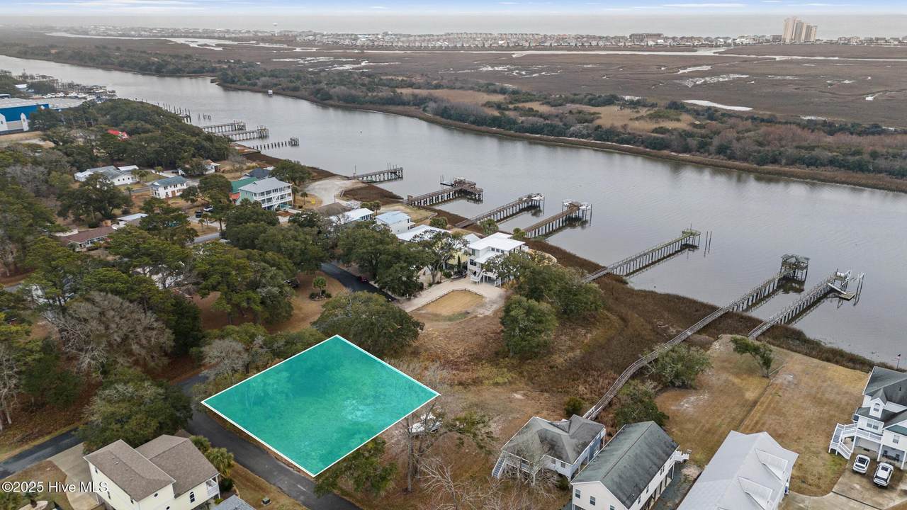 2010 Camelot Drive - Photo 1
