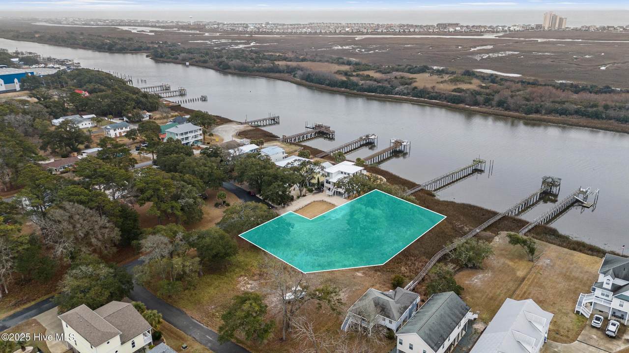2016 Camelot Drive - Photo 1