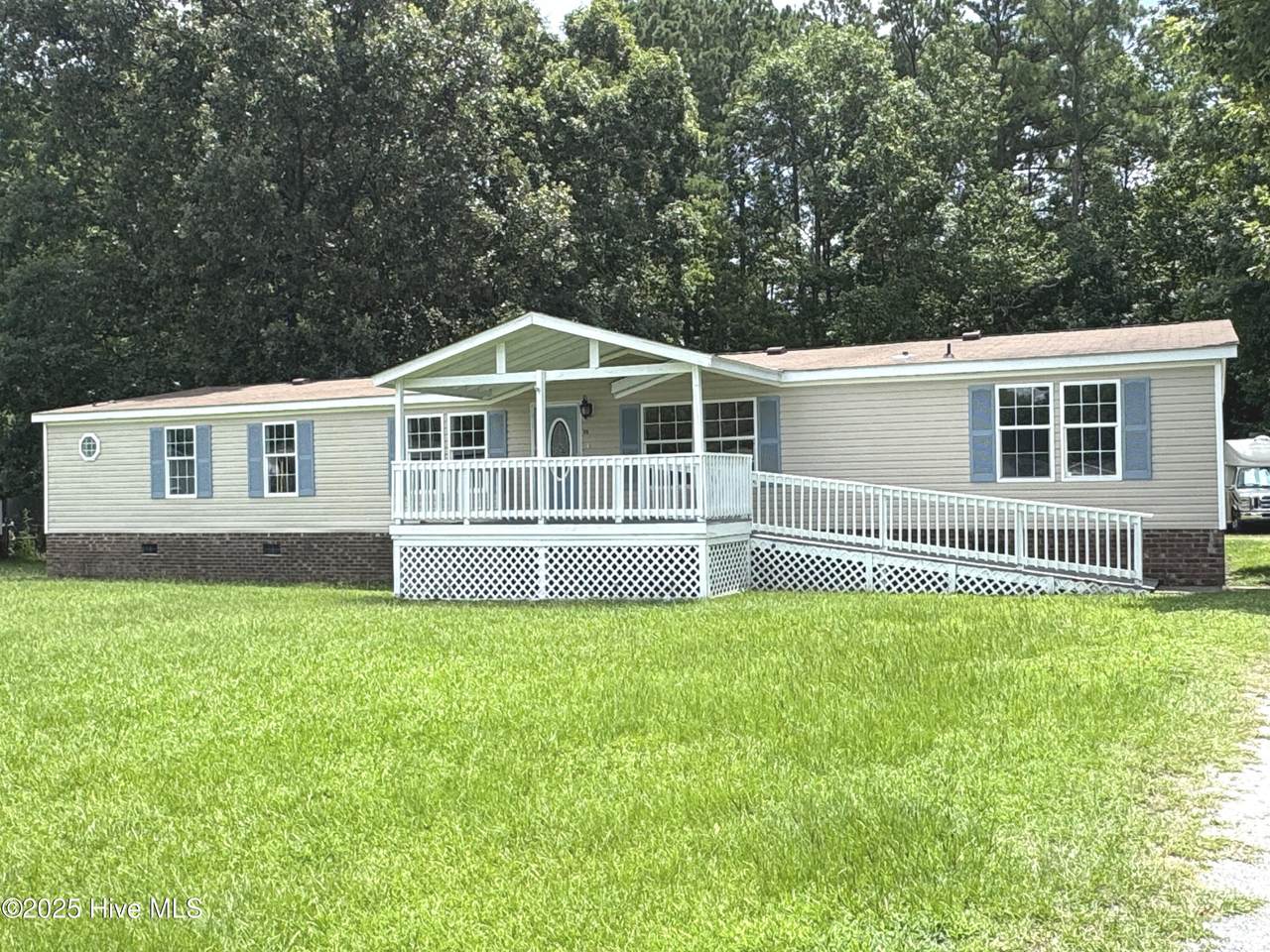 618 Maynard Boulevard - Photo 1
