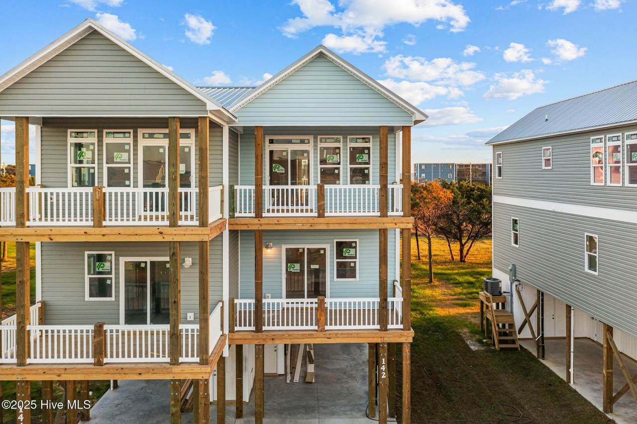 142 Sea Gull Lane - Photo 1