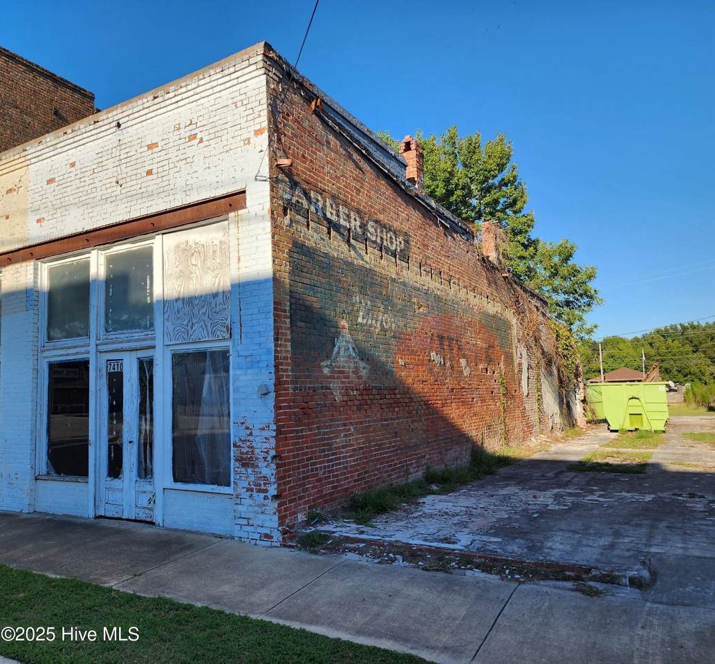 7412 Main Street - Photo 1