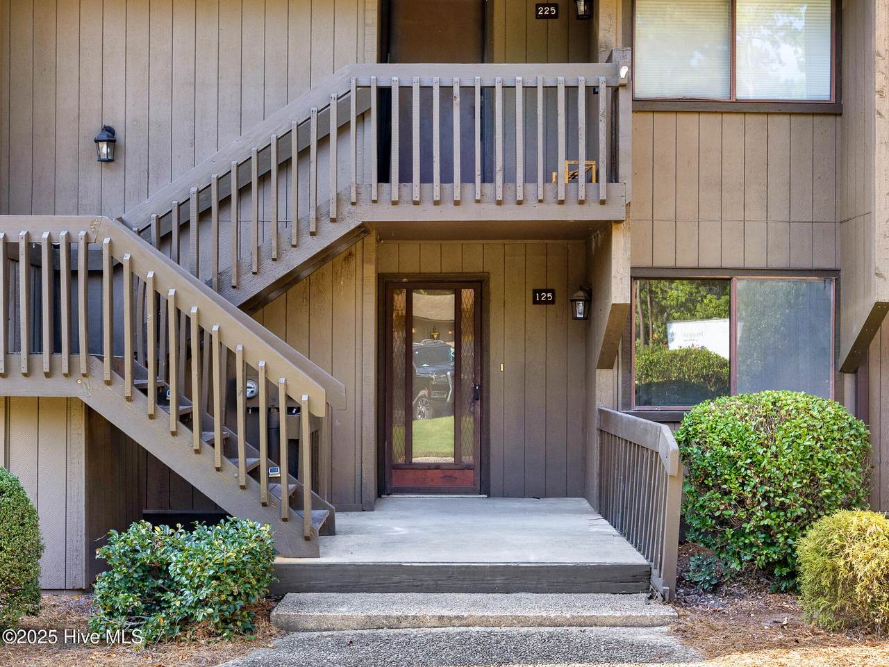 10 Pine Tree Road - Photo 1