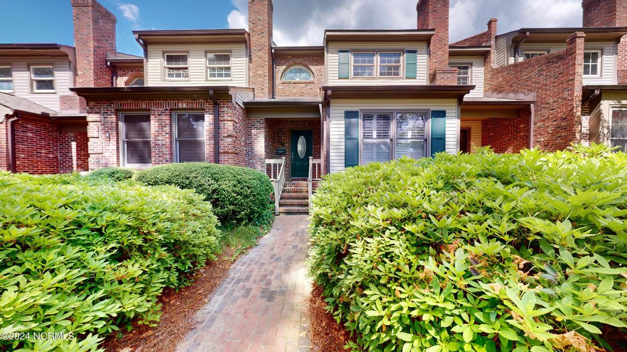 235 New York Avenue - Photo 1